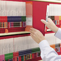 File Folders | Smead 25710 0.75 in. Expansion Shelf-Master Reinforced End Tab Colored Folders - Letter Size/Red (100/Box) image number 6