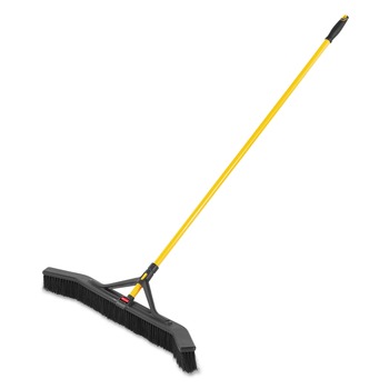 Rubbermaid Commercial 2018728 36 in. Polypropylene Bristles Maximizer Push-to-Center Broom - Yellow/Black